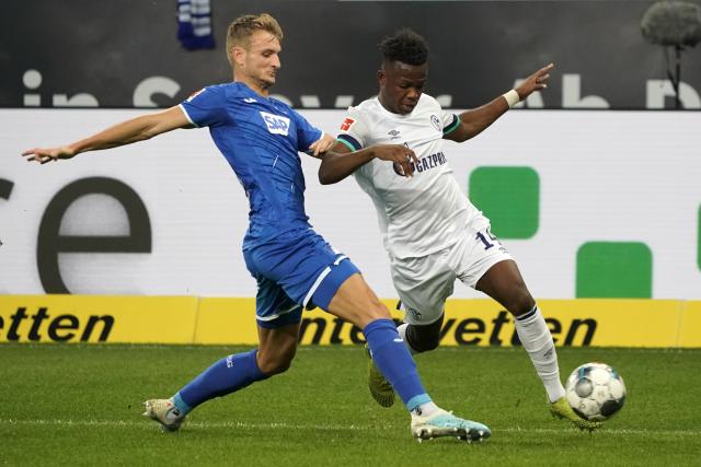 尴尬！中国男篮四大后卫合计只送出1次助攻