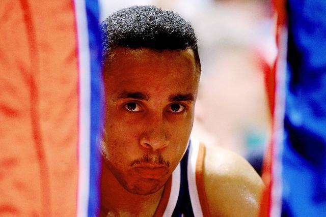 赵继伟：不能输球就怪教练 他真的很想帮我们